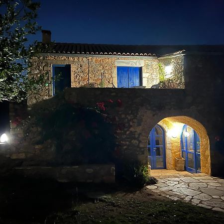 The Traditional Hause With The Best View Leonídion 외부 사진