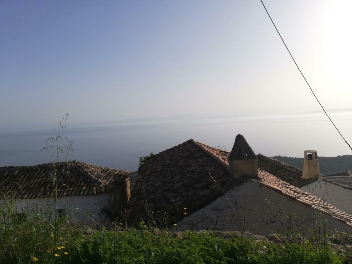 The Traditional Hause With The Best View Leonídion 외부 사진